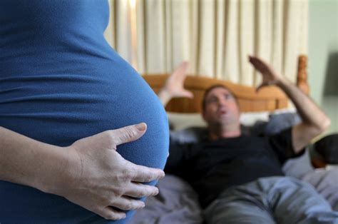 Husband Tells Pregnant Wife Shes Gross For Having Nausea