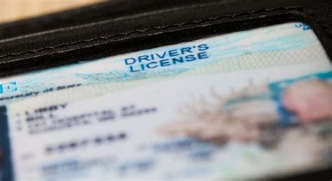 Real Id Compliant Drivers Licenses Now Available In Missouri Kmox Am