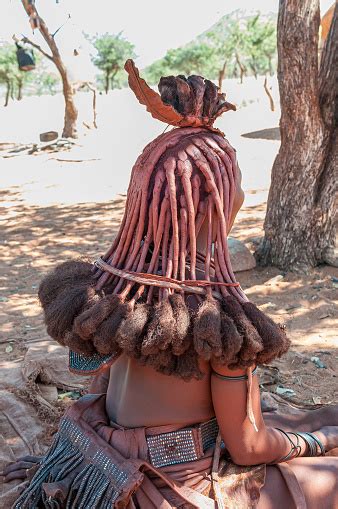 Photo Libre De Droit De Femme Himba Mariée Avec Des Serrures