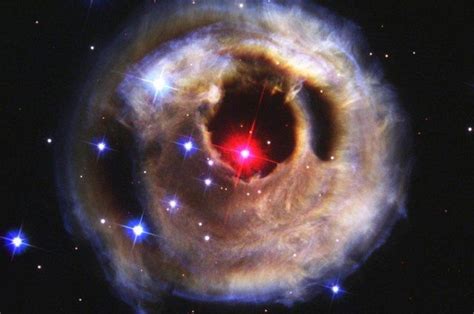 Hubble Time Lapse Shows Epic Stellar Explosion Eteknix
