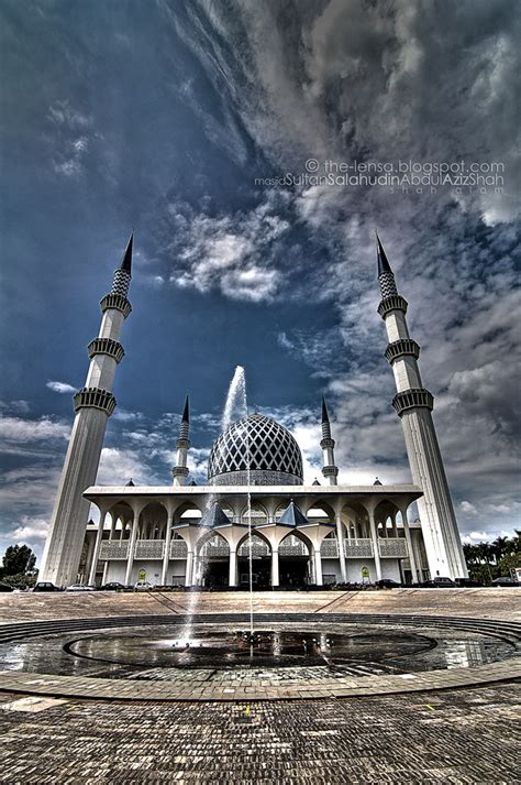 Studies monetary economics, islamic economics, and social research methods and methodology. Masjid Negeri Shah Alam In HDR - Mohyiddin Lensa Photography