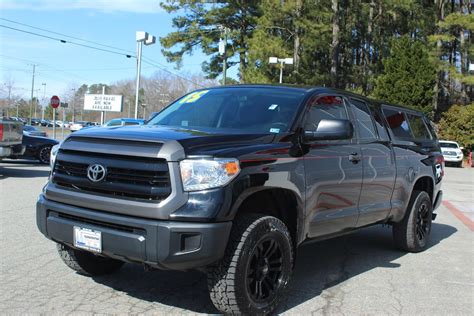Pre Owned 2015 Toyota Tundra 4wd Truck Sr Crew Cab Pickup In Gloucester