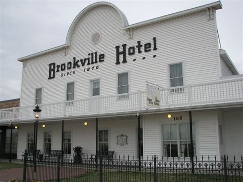 Brookville Hotel In Abilenethe Best Chicken Dinner💗 Hotel Places