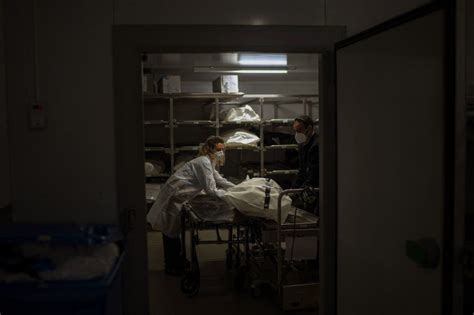 La Labor De Las Funerarias En Tiempos De Pandemia Fotos Sociedad