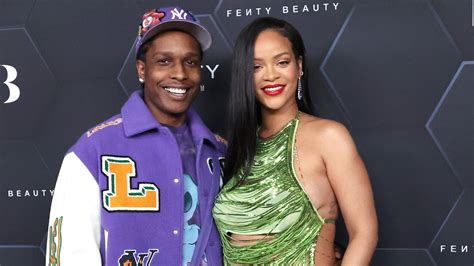 Asap Rocky Celebra Lamore Per Rihanna Lomaggio Romantico Nascosto Nel Look Del Super Bowl