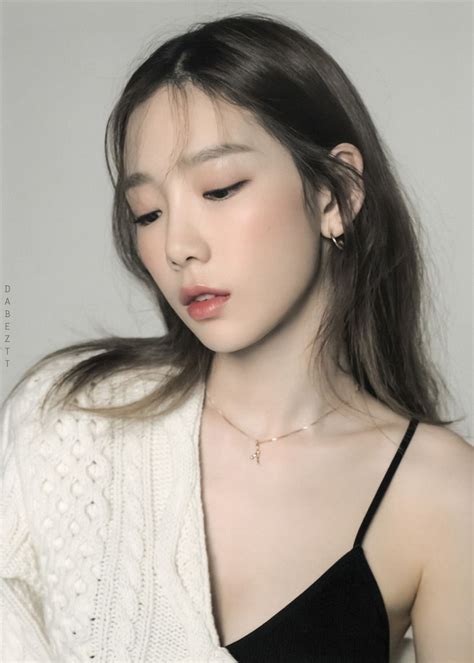 태연 단독콘서트 포스터 사진모음 소녀시대 태연 귀