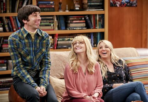 The Big Bang Theory Kaley Cuoco Simon Helberg E Melissa Rauch In Una