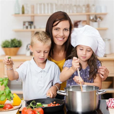 10 Consejos Para Cocinar Con Niños De Forma Saludable Y Divertida
