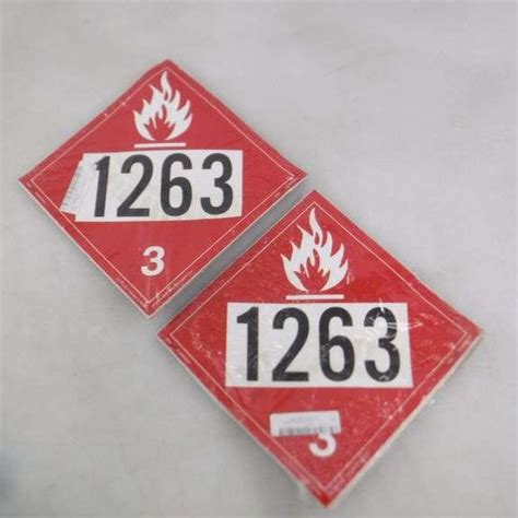 Lot Of Packs Label Master Flammable Liquid Placard Un Removable