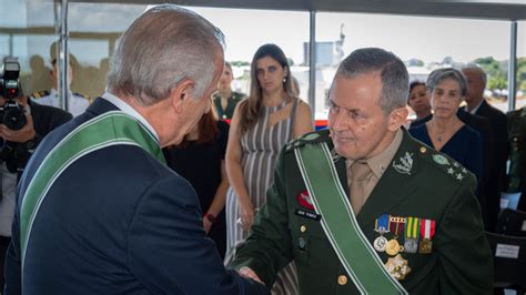General Tom S Paiva Assume Comando Do Ex Rcito Portal Comunicar