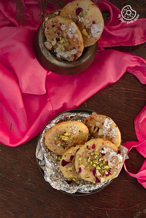Rajasthani Mawa Kachori Recipe Recipe Recipes Diwali Food