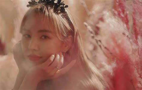 red velvet s wendy drops stunning video for debut single like water