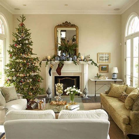 35 Unique Traditional Christmas Living Room Findzhome