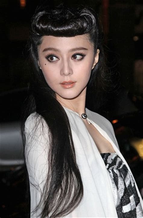 Retro hairstyles are great for any function from a birthday to a wedding and everything in between. Fan Bingbing Long Black Retro Hairstyle - Hairstyles Weekly