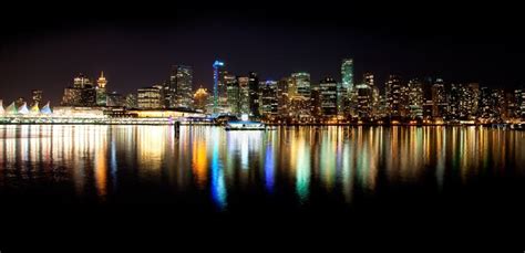 Vancouver Skyline At Night Stock Image Image Of Canadian 32275041