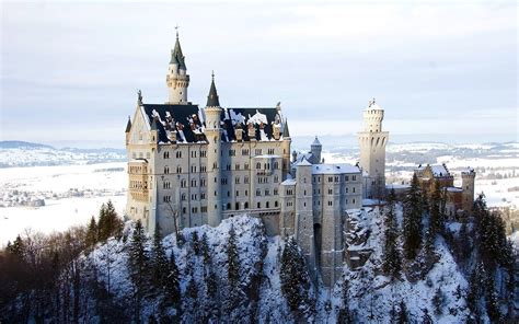 A Tour Of Schloss Neuschwanstein The Fairy Tale Castle