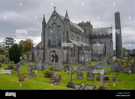 St Canices Cathedral And Round Tower Kilkenny Ireland Stock Photo