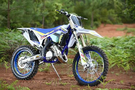 A wide variety of bikes for 10 year old boys options are available to you, such as braking system, occasion, and load capacity. Best Dirt Bikes for 12-Year-Olds: Complete 2020 Guide with ...