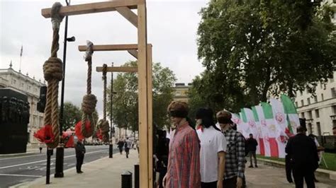 Iran Hangs 12 Inmates Including Woman In Mass Execution As Ngo Fears Minorities Targeted World