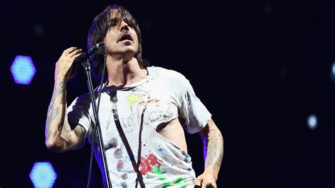 Anthony Kiedis Hospitalized Red Hot Chili Peppers Cancel Performance