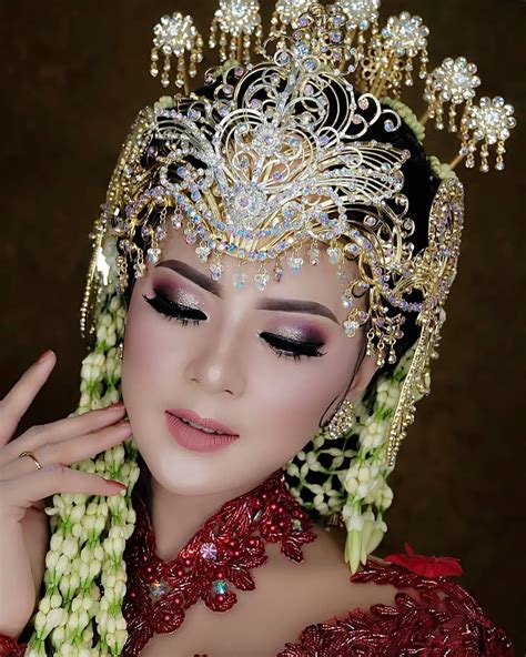 Pesona Kecantikan Wanita Makeup Wedding Jawa Terbaru Republic Renger