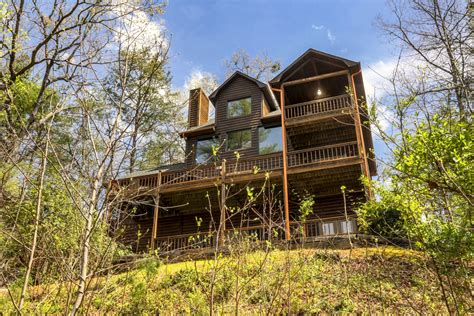 Above all party rentals provides party and tent rental services throughout new jersey using top of the line equipment. BIG BEAR Luxury Cabin Rental | Above The Rest