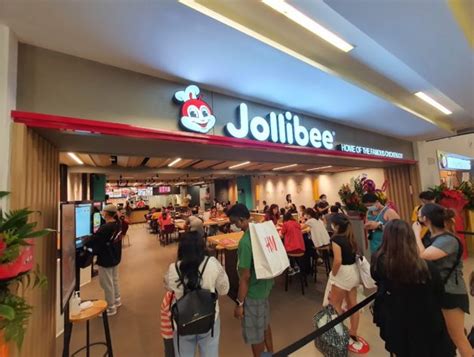 Jollibee Spore Latest Outlet To Open In Century Square Takes Over