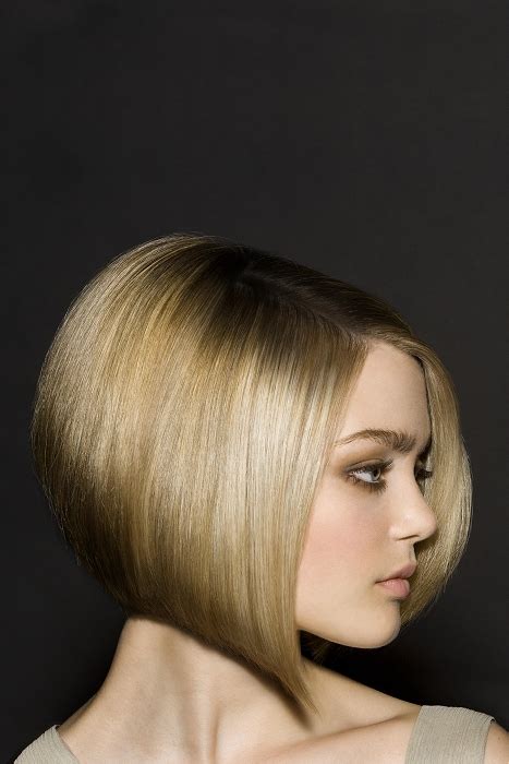 Depending on the way you style it, it can add volume and dimension to your hair wow, how versatile inverted bob hairstyles can be! Inverted Bob Haircuts|