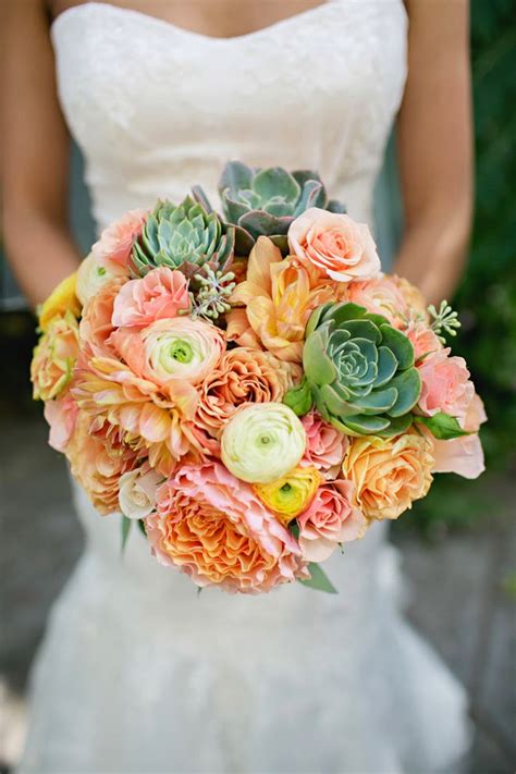 12 Stunning Wedding Bouquets 29th Edition Belle The