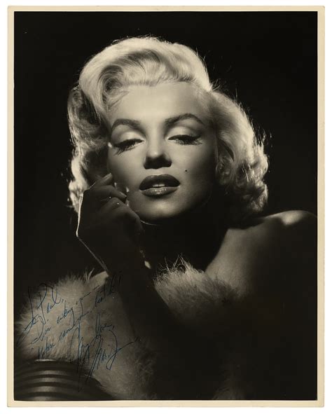 Marilyn Monroe Signed Oversized Photograph Rr Auction