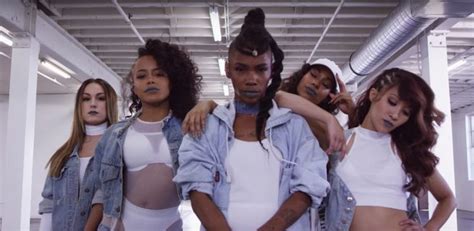 Watch Iggy Azaleas New Dance Video For “team” New Dance Video Dance