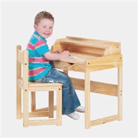 In this article, you'll find my favorite desk and chair sets on the. DIY Kinderschreibtisch - Diese Designs liegen im Trend