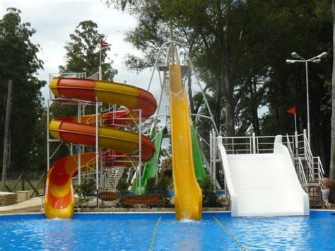 Divertidos juegos al aire libre para hacer con ninos. JUEGOS ACUATICOS - Picture of Termas Del Ayui, Concordia - Tripadvisor