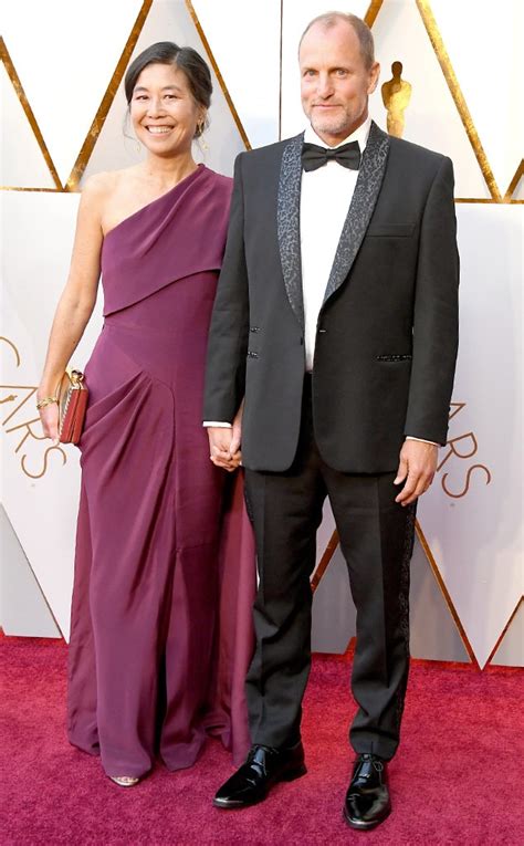 Woody Harrelson And Laura Louie From 2018 Oscars Red Carpet Couples E