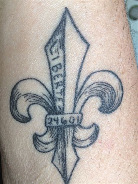 For evidence, look no further than the tattoo he got sometime between his appearance on the bachelorette in 2012 and now. Fleur de Lis tattoo Les Miserables 24601 Liberte | Fleur ...