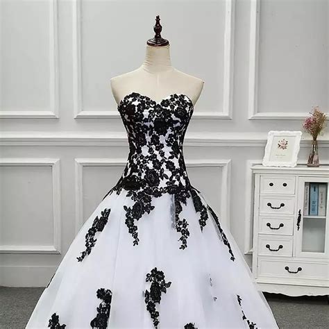Tulle Black And White Wedding Dress Ball Gown Lace Appliques Wedding