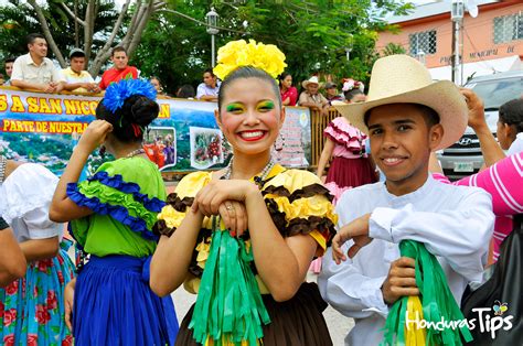 Top De Las Canciones Folklóricas Más Famosas De Honduras