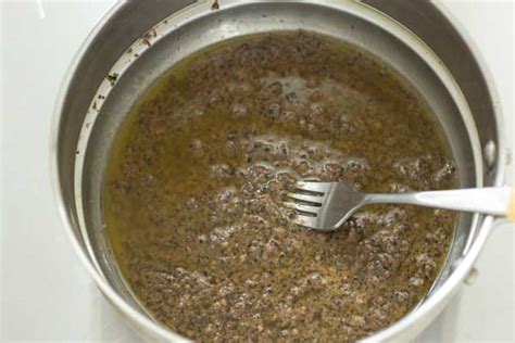 Questa ricetta è davvero semplicissima da preparare. Spaghetti al tartufo nero di Norcia (spaghetti in black ...