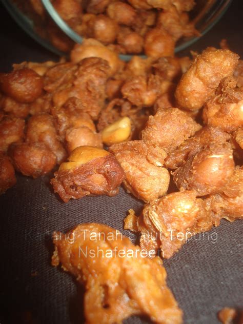 Resepi ini merupakan resepi kuah kacang khasnya untuk dimakan bersama sate. Kacang Tanah Salut Tepung ~ Nshafeareen®