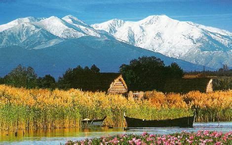 Le parc naturel régional des pyrénées catalanes est fait pour vous. Mont Canigou, The Pyrénées Orientales (avec images ...