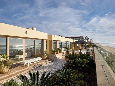 The bill gates house took approximately seven years to complete. Bill and Melinda Gates just bought a $43 million beach ...