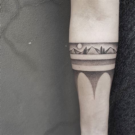 141 most insanely kick ass blackwork tattoos from 2016 page 5 of 15 tattoomagz