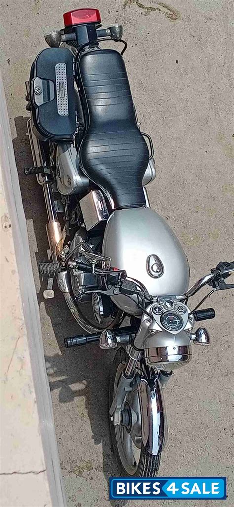 The royal enfield bullet 350 is the most affordable bike in the company's product portfolio. Used 2017 model Royal Enfield Bullet 350 ES for sale in ...