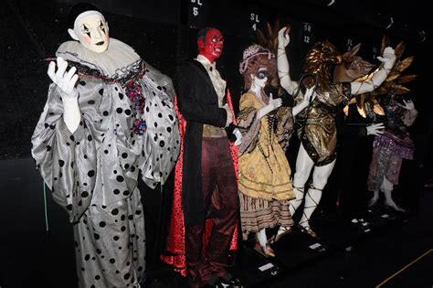 When i got to my seat at istana budaya, i was like, wow, i've never sat this close to the stage before. Kee Hua Chee Live!: EXCLUSIVE BACKSTAGE TOUR OF 'PHANTOM ...
