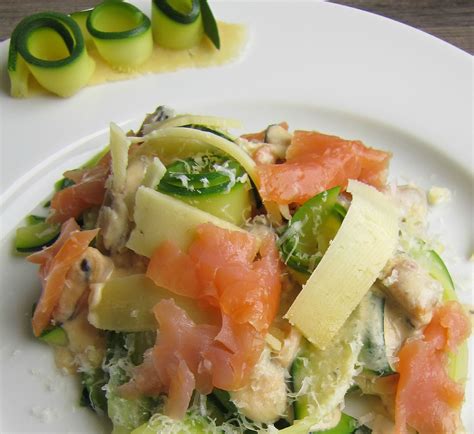 Tagliatelles de courgettes aux deux cantal fruits de mer et saumon