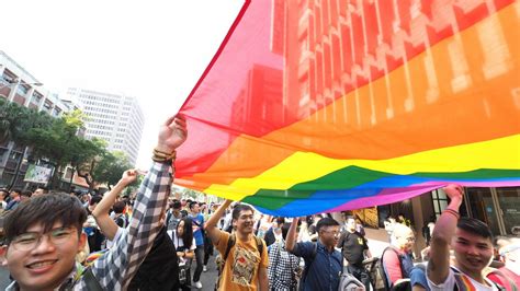 Taiwan Becomes The First Place In Asia To Recognise Same Sex Marriage Mashable