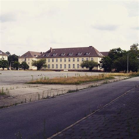 Roberts barracks was the home to 7 field squadron royal engineers 1957 to 1968. Pin auf Winkelhausenkaserne (ehemals Robert Barracks ...