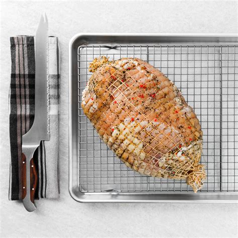 Watch as wegmans executive chef russell ferguson brines a whole turkey using juniper berries, brandy, honey, and salt to infuse the meat with amazing flavor. Wegman\'S 6 Person Turkey Dinner Cooking Instructions / Wegmans Ez Meals Meals Ready To Cook ...