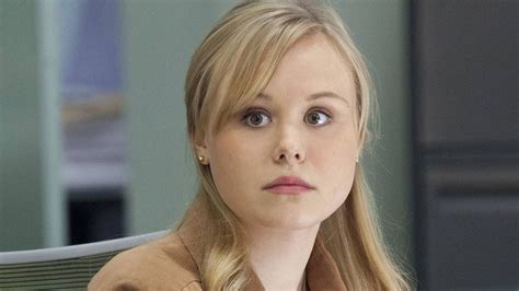 Relax Alison Pill S Topless Pic Tweet Doesn T Call For An Apology