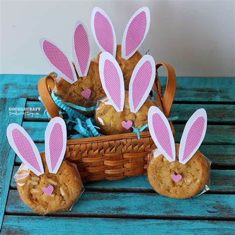 Lessons, crafts, printables, songs, and games — all 100% free like god's grace. 40 DIY Dollar Store Easter Gift Ideas - Simple Made Pretty ...